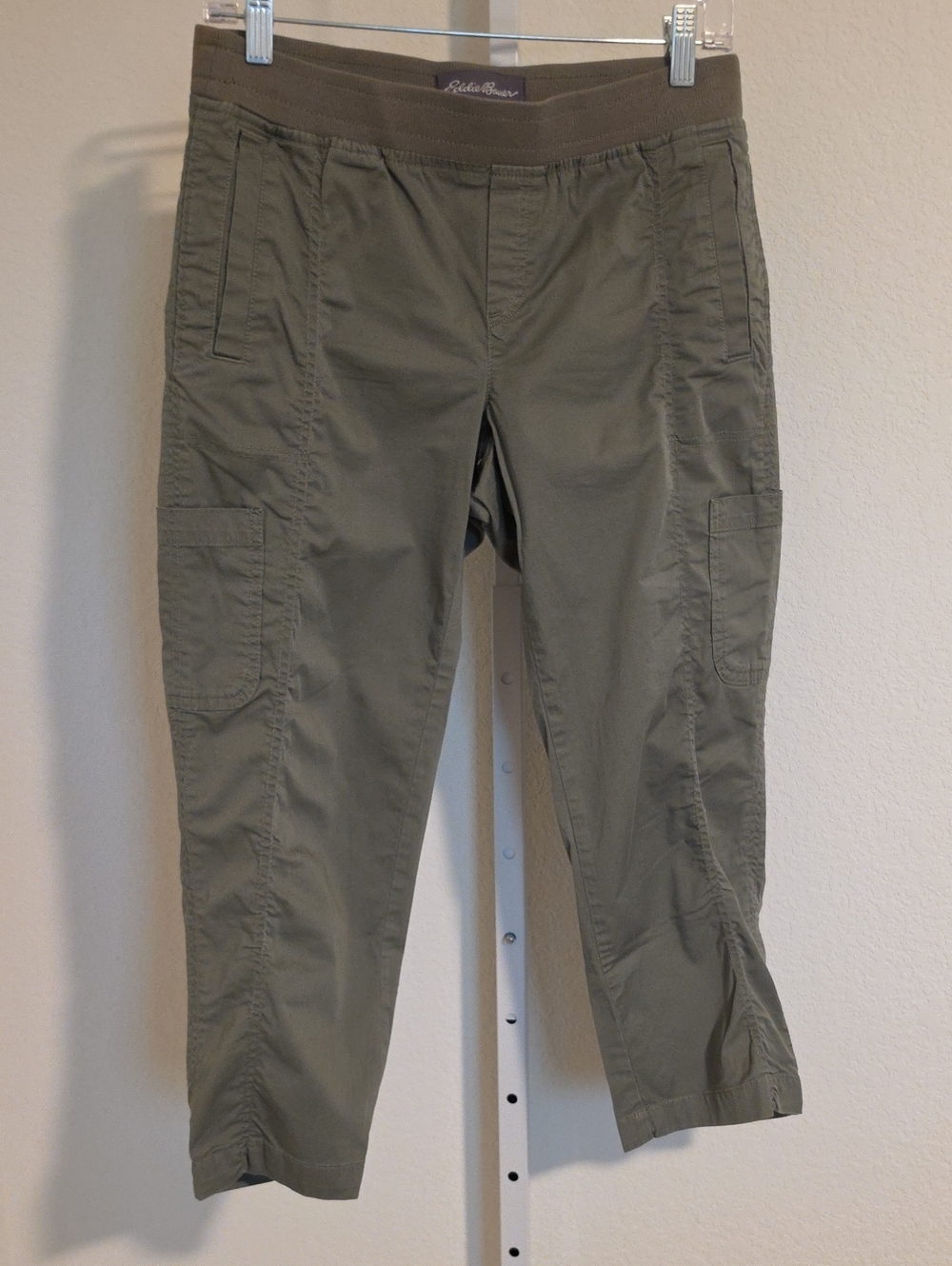 Eddie Bauer Sage Green Cargo Capris
